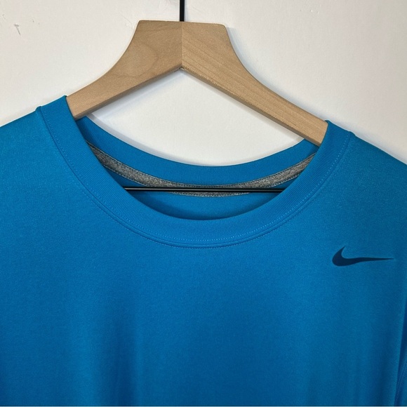 Nike Dri-Fit Blue Men’s Fitness T-Shirt, Size XL - Picture 3 of 8
